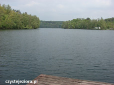 Widok na początek jeziora Ciecz (Trześniowskiego)