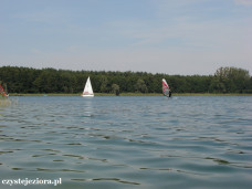 Jezioro Powidzkie dla wielbicieli żagli