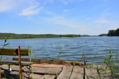 Jezioro Chłop od strony agroturystyki Agro Tęcza