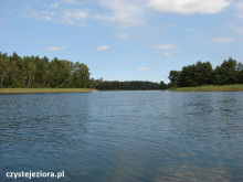 Widok na jezioro Okonińskie i jedno z szerszych miejsc na tym jeziorze