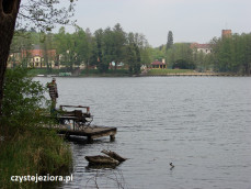 Pomost wędkarski nad jeziorem Łagowskim
